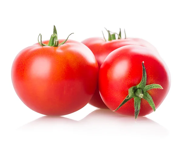 흰 배경의 신선 한 토마토 — 스톡 사진