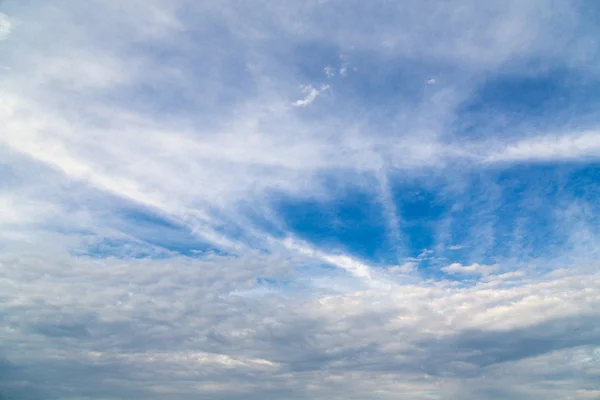 Blue sky with clouds Royalty Free Stock Photos