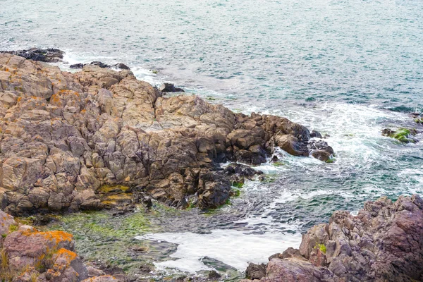 Playa roca rocas cielo marino — Foto de Stock