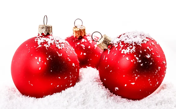 Rote Weihnachtskugel — Stockfoto