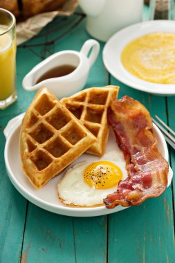 Waffle kahvaltıyla Güney mutfağı