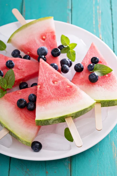 Paletas de sandía con arándanos —  Fotos de Stock