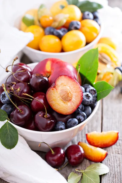 Summer fruits in a bowl — Stock Photo, Image