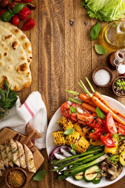 ve tavuk ızgara sebze