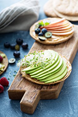 Kepekli ekmek Topingler çeşitli