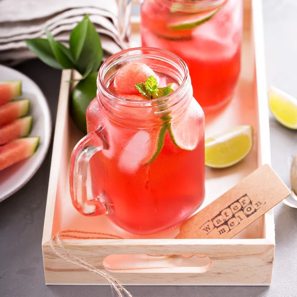Wassermelone und Limonade — Stockfoto