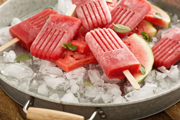 Paletas de sandía y fresa —  Fotos de Stock