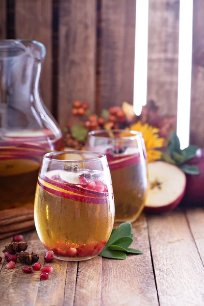 White sangria with apple cider — Stock Photo, Image