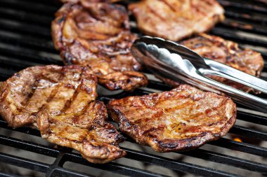 Izgara domuz ızgara neredeyse hazır