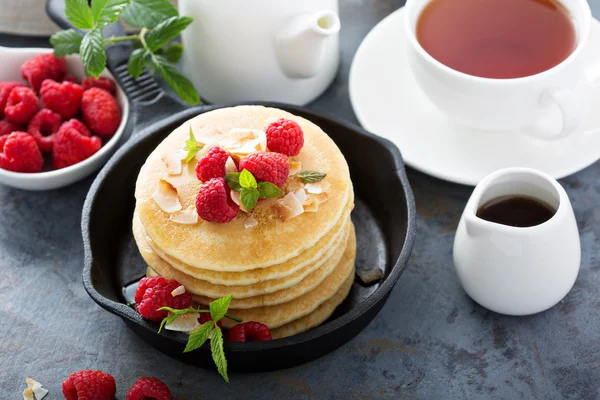 Stack of fluffy buttermilk pancakes — Stock Photo, Image