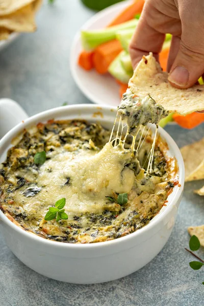 Dip de espinaca de alcachofa — Foto de Stock