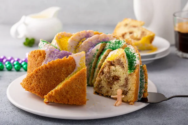 King cake with traditional decoration — Stock Photo, Image