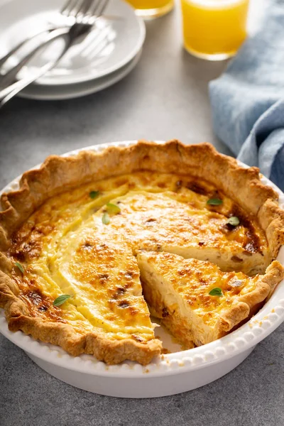 Quiche Lorrain for Easter Brunch — Stock Photo, Image