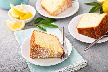 Traditional vanilla pound cake with lemon, Bundt cake