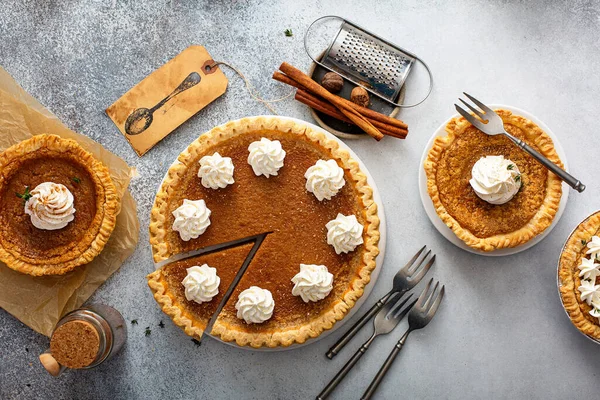 Tartes à la citrouille ou à la patate douce pour Thanksgiving — Photo