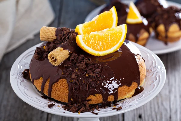 Chocolade oranje marmeren cake — Stockfoto
