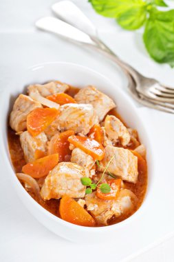 domuz eti ve sebze güveç