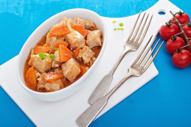 domuz eti ve sebze güveç