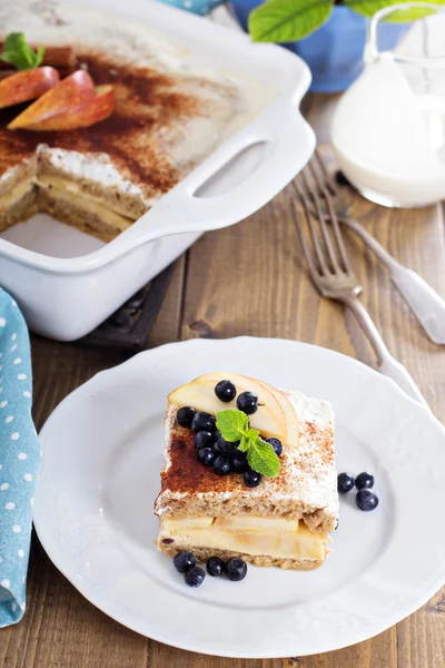 Appele wholewheat bread strata — Stock Photo, Image