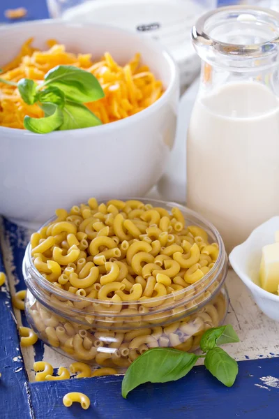 Ingredientes para macarrones y queso — Foto de Stock
