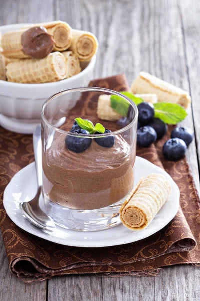 Pudín de chocolate con aguacate saludable —  Fotos de Stock