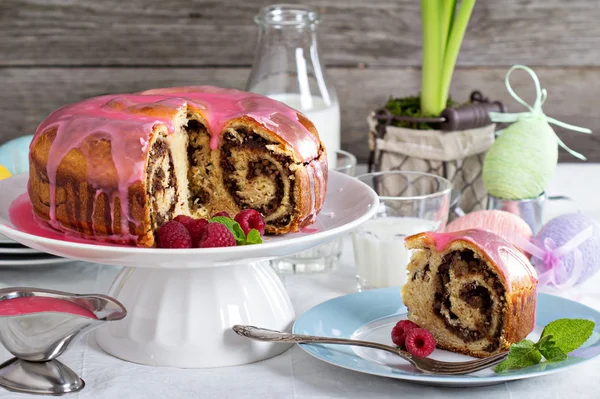 Süßes Brot zu Ostern — Stockfoto