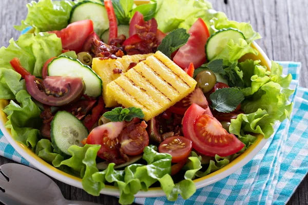 Salad with fresh vegetables, grilled polenta — Stock Photo, Image