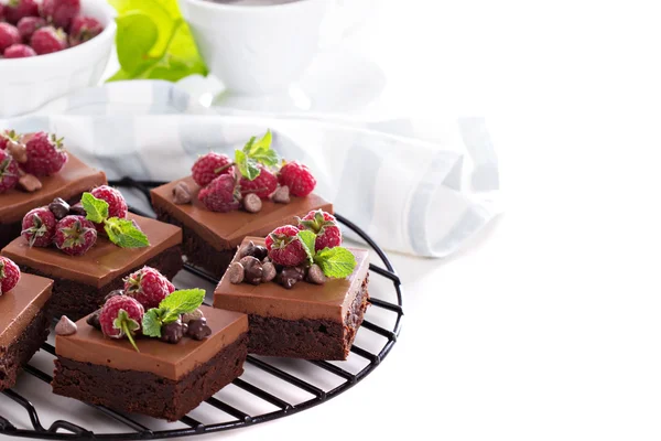 Brownies de mousse de chocolate con frambuesa —  Fotos de Stock