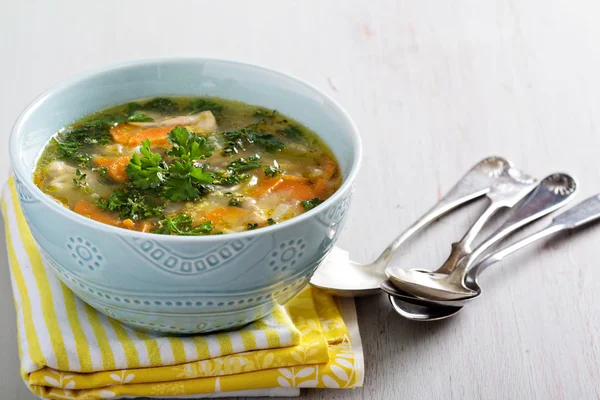 Sopa de pollo con pasta de limón —  Fotos de Stock