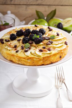 kugel geleneksel yemeği makarna pasta pişmiş