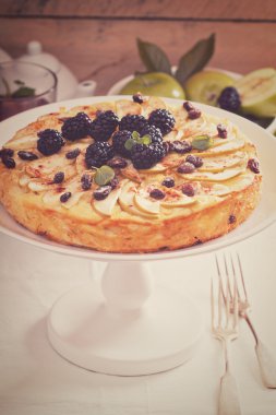 kugel geleneksel yemeği makarna pasta pişmiş