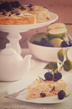 kugel geleneksel yemeği makarna pasta pişmiş