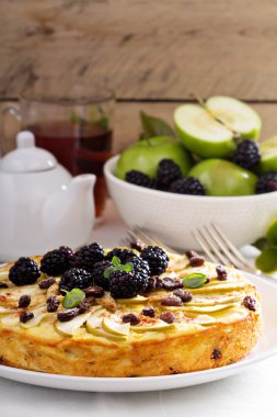 kugel geleneksel yemeği makarna pasta pişmiş
