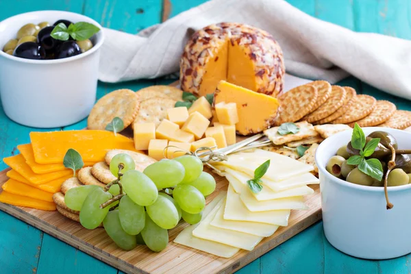 Cheese plate on a table — Stock Photo, Image