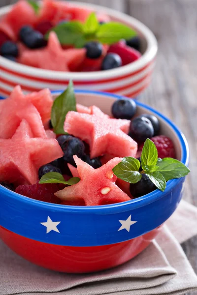 Frische Wassermelone mit Blaubeeren — Stockfoto