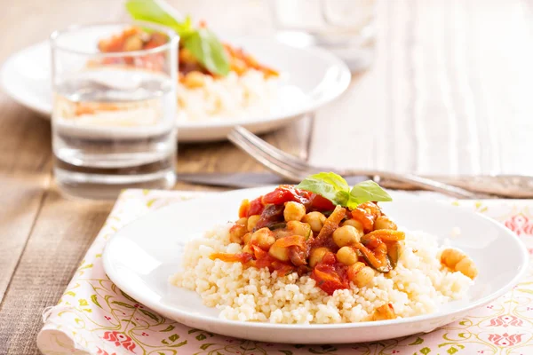 Cous-cous with chickpea and vegetable stew — Stock Photo, Image