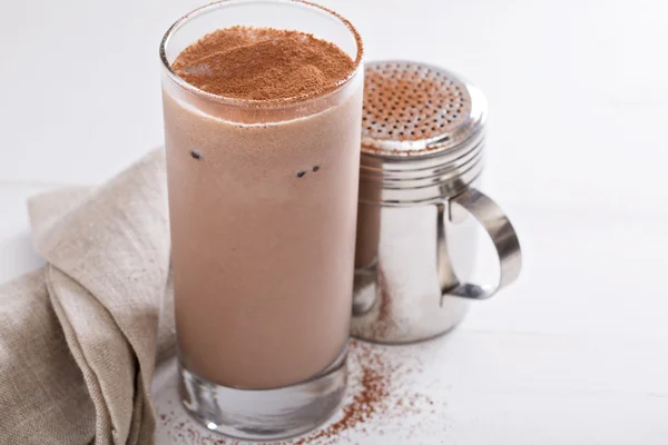 Kalter Schokoladen-Milchshake — Stockfoto