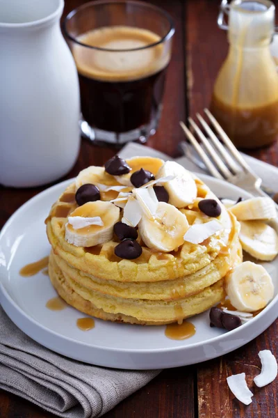 Waffles with banana slices and chocolate — Stock Photo, Image