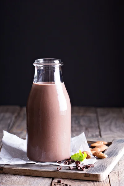 Buatan sendiri susu cokelat almond — Stok Foto