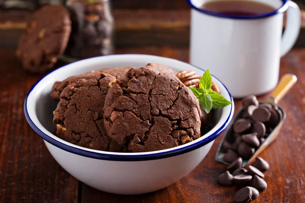 Biscoitos de nozes de chocolate vegan — Fotografia de Stock