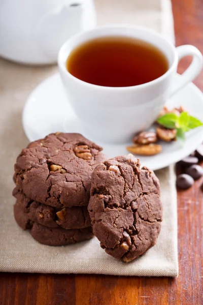 Vegan chocolate pecan cookies — Stock Photo, Image