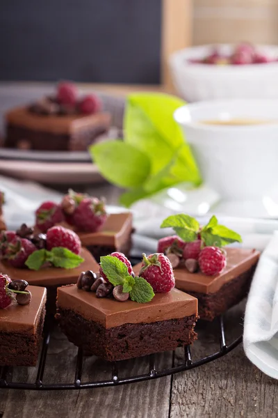 Mousse al cioccolato brownies con lampone — Foto Stock