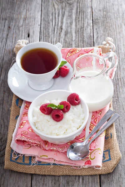 Rice pudding with raspberries — Stock Photo, Image