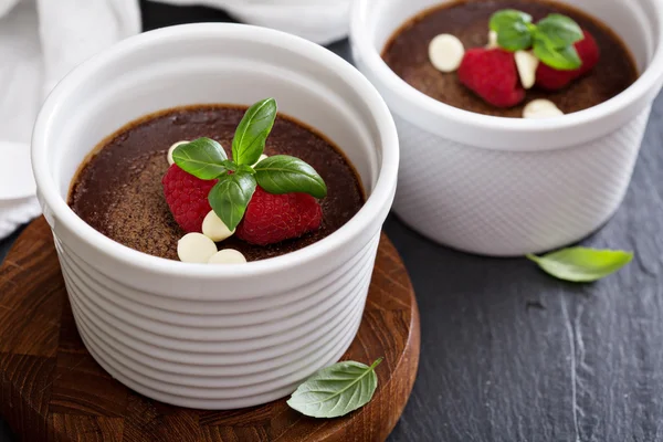 Macetas de chocolate de crema —  Fotos de Stock