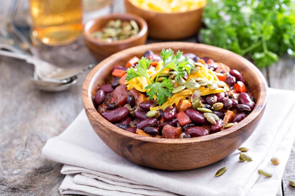 Vegetarian chili with red and black beans — Stock Image Vegetarian chili with red and black beans Stock Picture