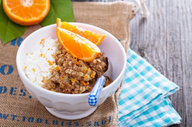 Elma ve narenciye kek