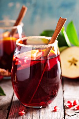 Sonbahar ve kış sangria