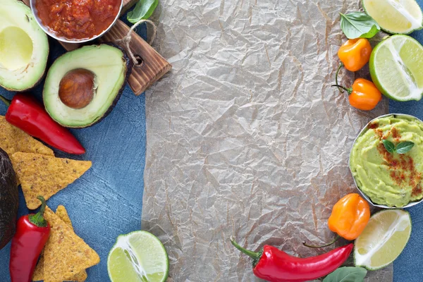 Mexikói konyha összetevők és guacamole — Stock Fotó