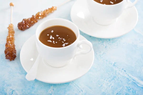 Caramel pudding with flaked salt — Stock Photo, Image