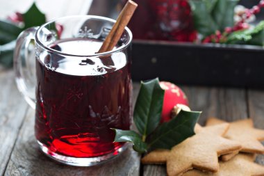 tarçın ve anasonu mulled şarap